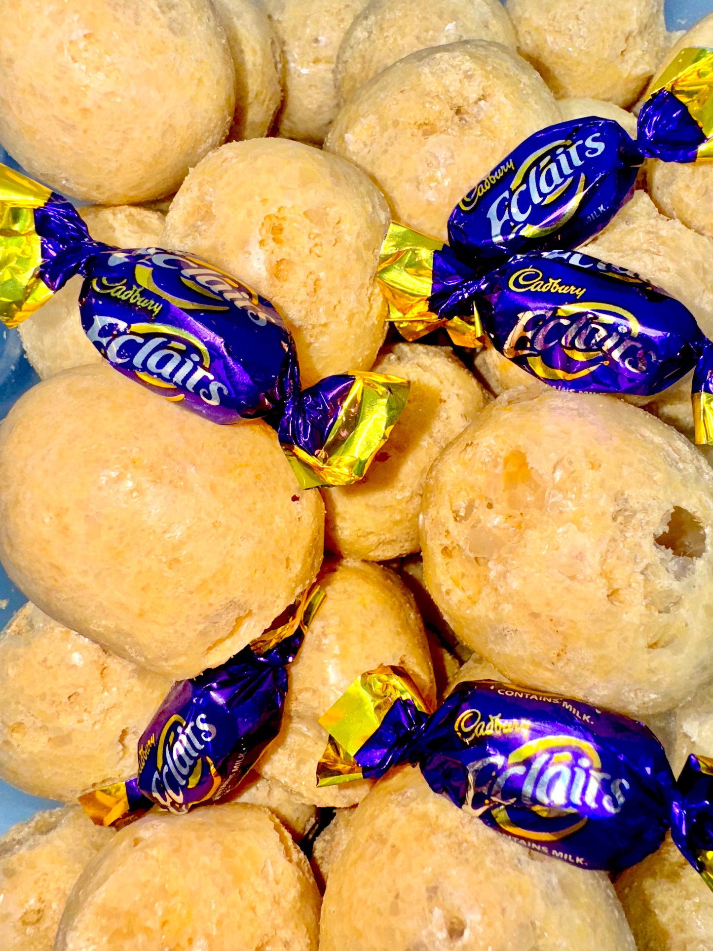 1 Freeze Dried Cadburys Chocolate Eclairs